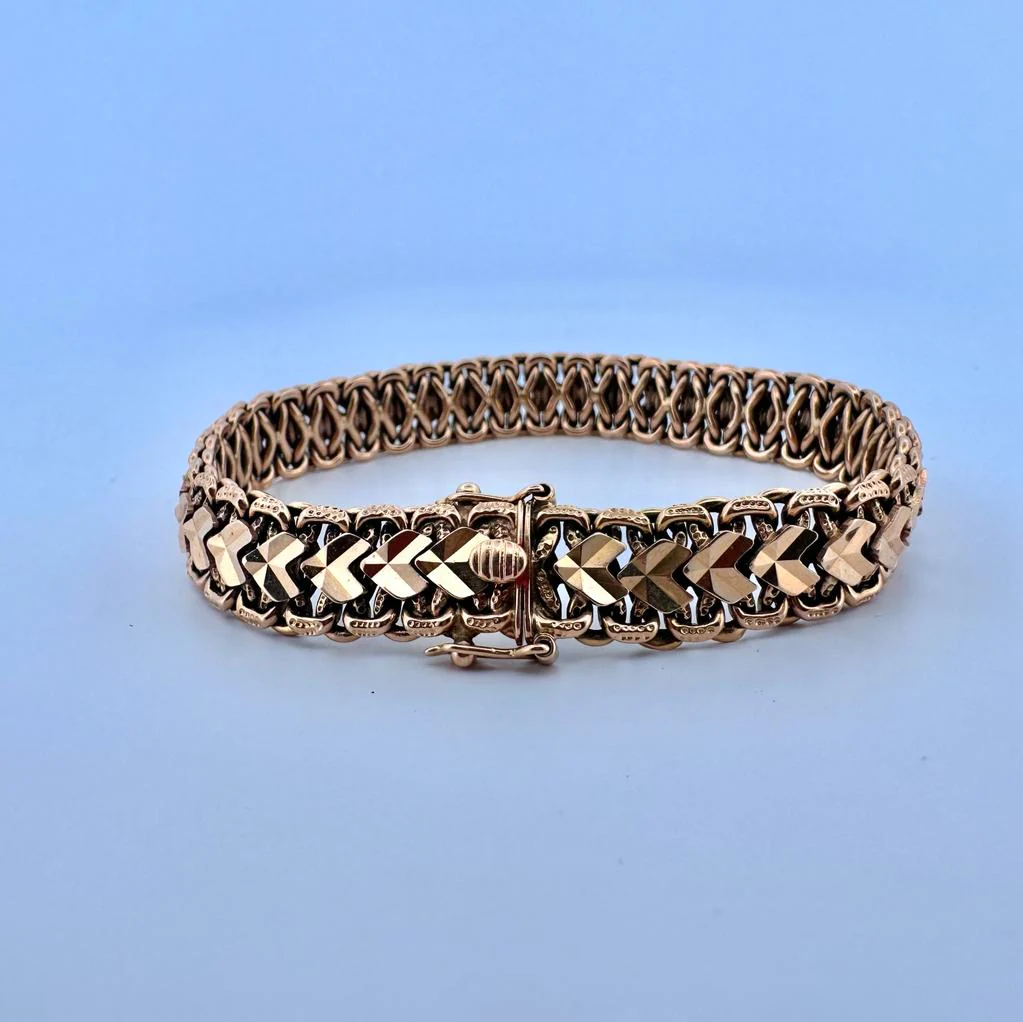 Bracelet en or jaune avec maillons en pointe de flèche - Image 3