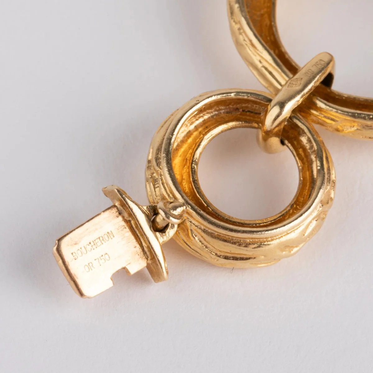 Bracelet en or jaune et diamants de la maison Boucheron - Image 6