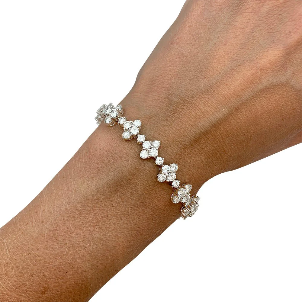 Bracelet fleurettes en or blanc et diamants - Image 5