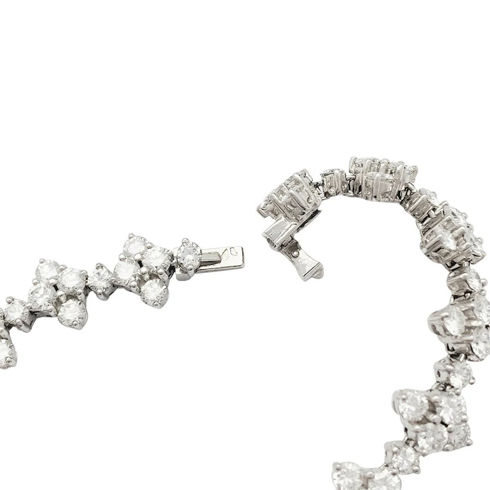 Bracelet fleurettes en or blanc et diamants - Image 6