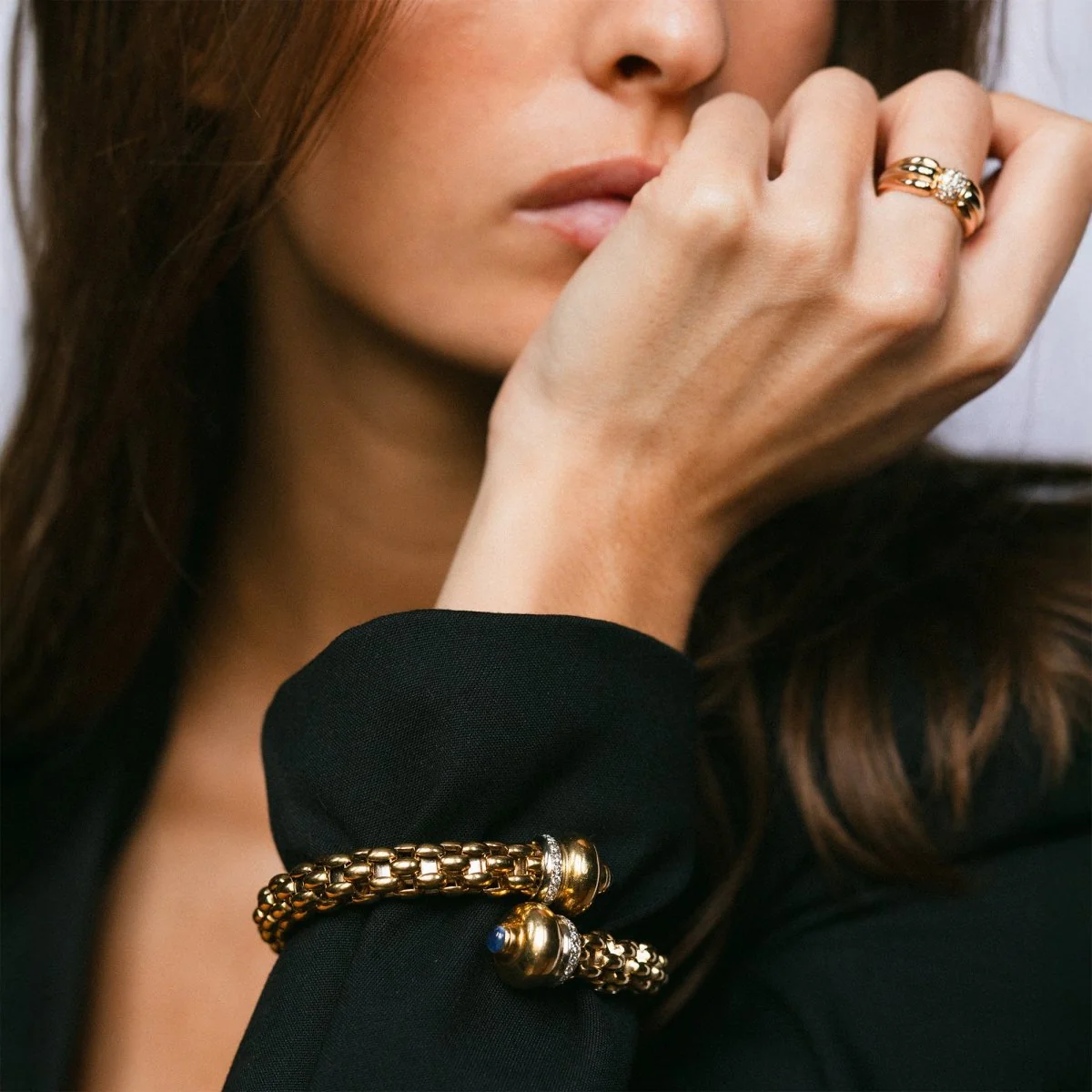 Bracelet Jonc FOPE "Diva" en or jaune, saphirs et diamants - Image 2
