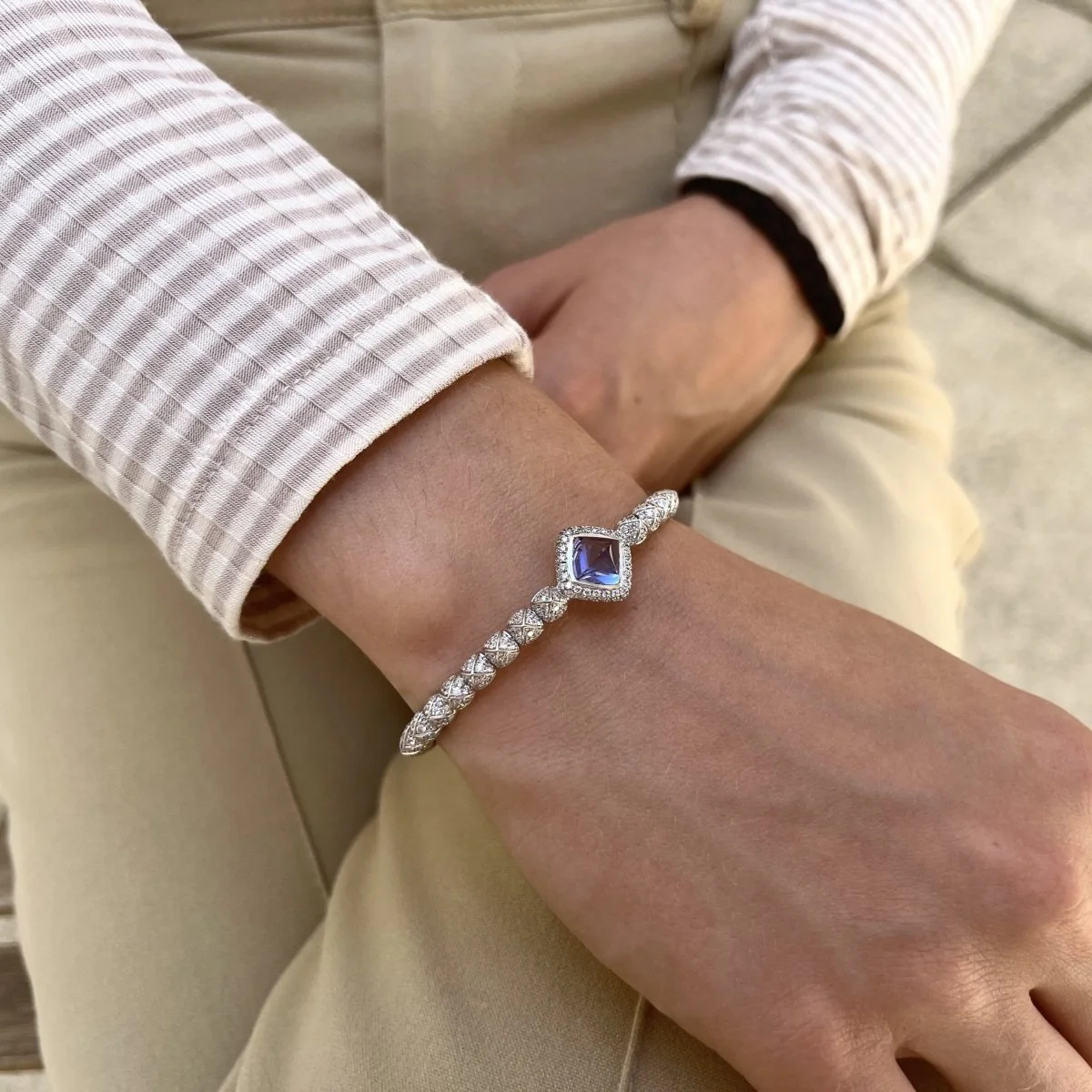 Bracelet FRED  "Pain de sucre" en or gris, tanzanite et diamants. - Image 3