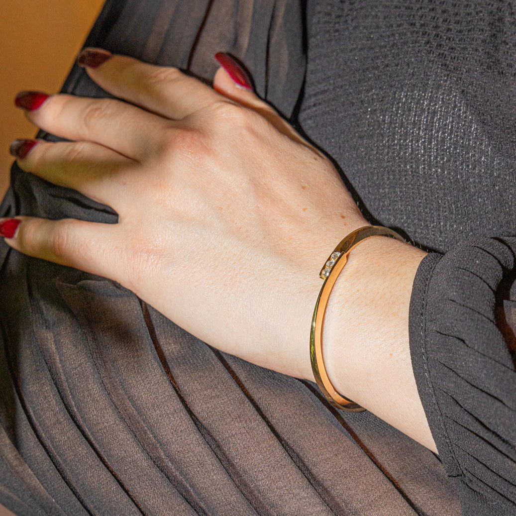 Bracelet Jonc en or jaune et diamant - Image 2
