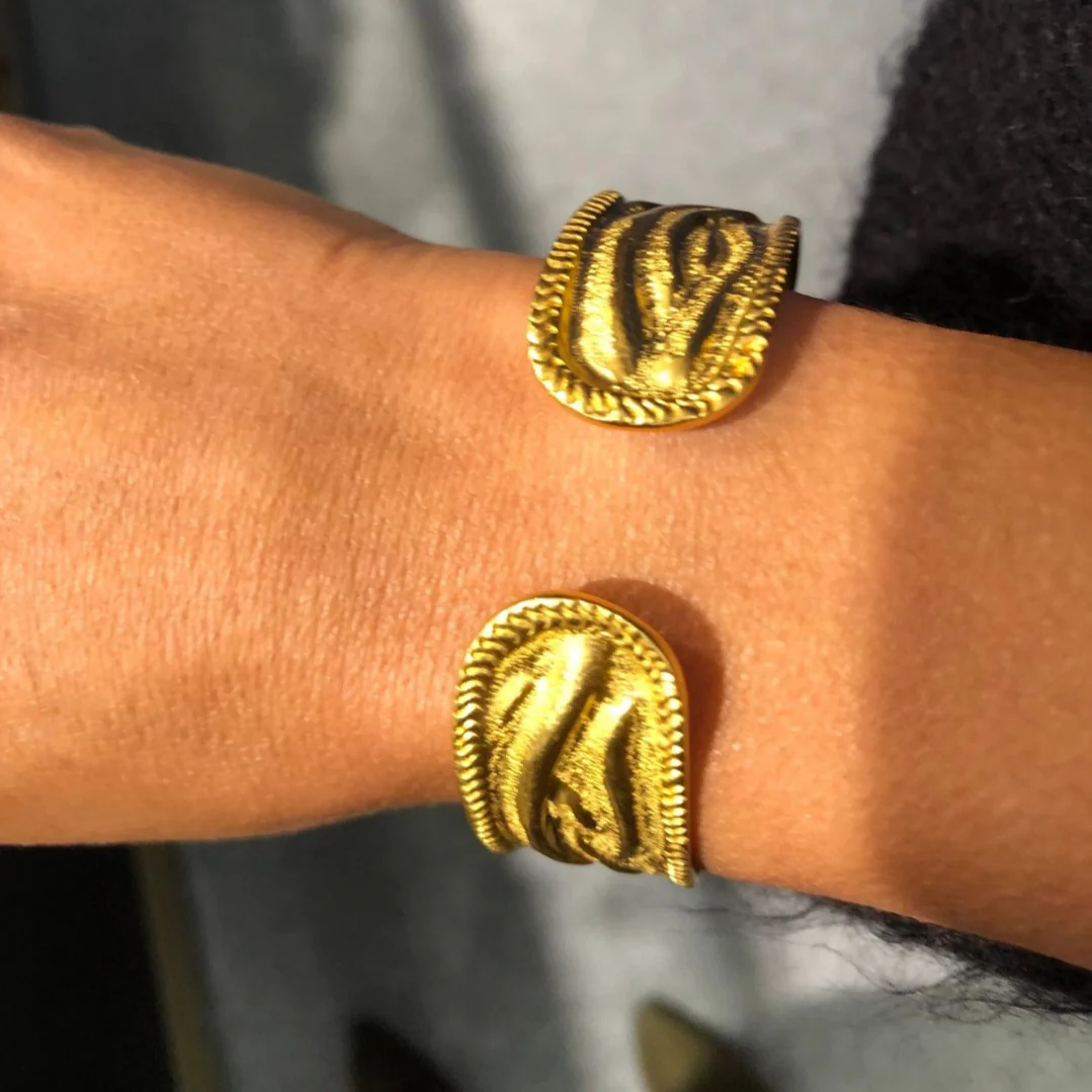 Bracelet Jonc ouvert LALAOUNIS en or jaune - Image 2