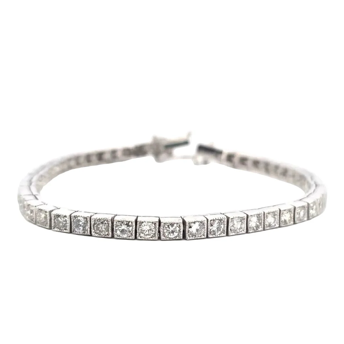 Bracelet Ligne en platine et diamants