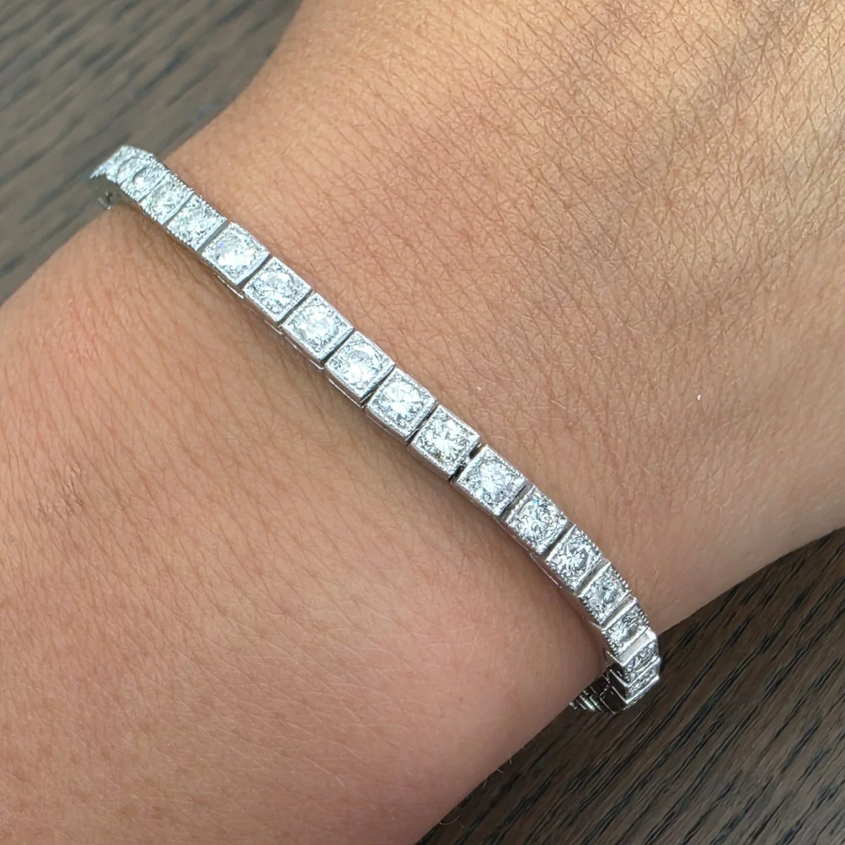 Bracelet Ligne en platine et diamants - Image 2