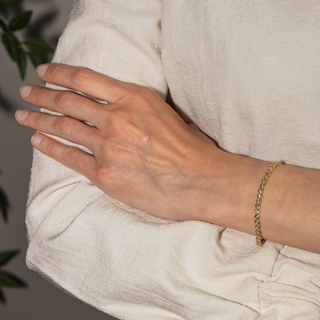 Bracelet Ligne en or jaune et diamants - Image 2