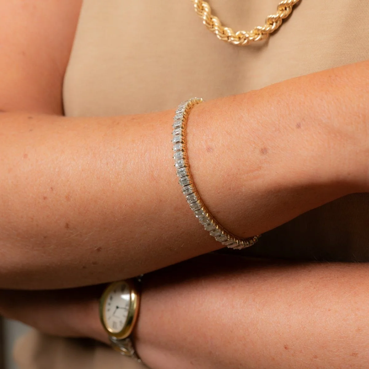 Bracelet Ligne tennis en or jaune, platine et diamants - Image 2