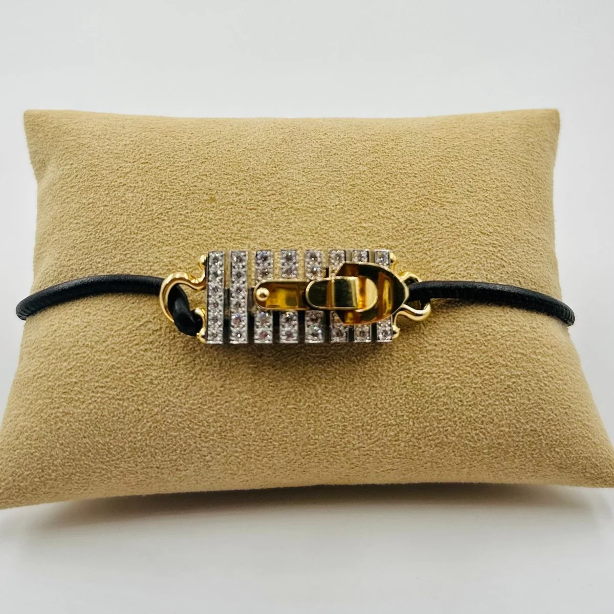 Bracelet LOUIS VUITTON en ors de couleurs et diamants - Image 4