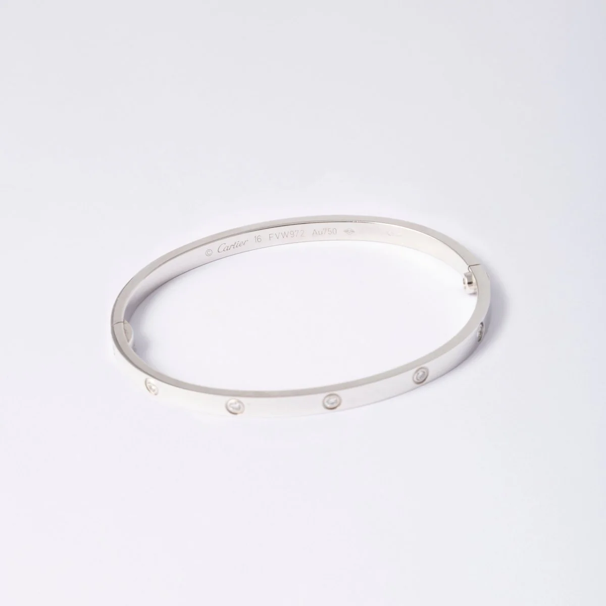 Bracelet "Love" CARTIER en or gris, petit modèle, 10 diamants - Image 4