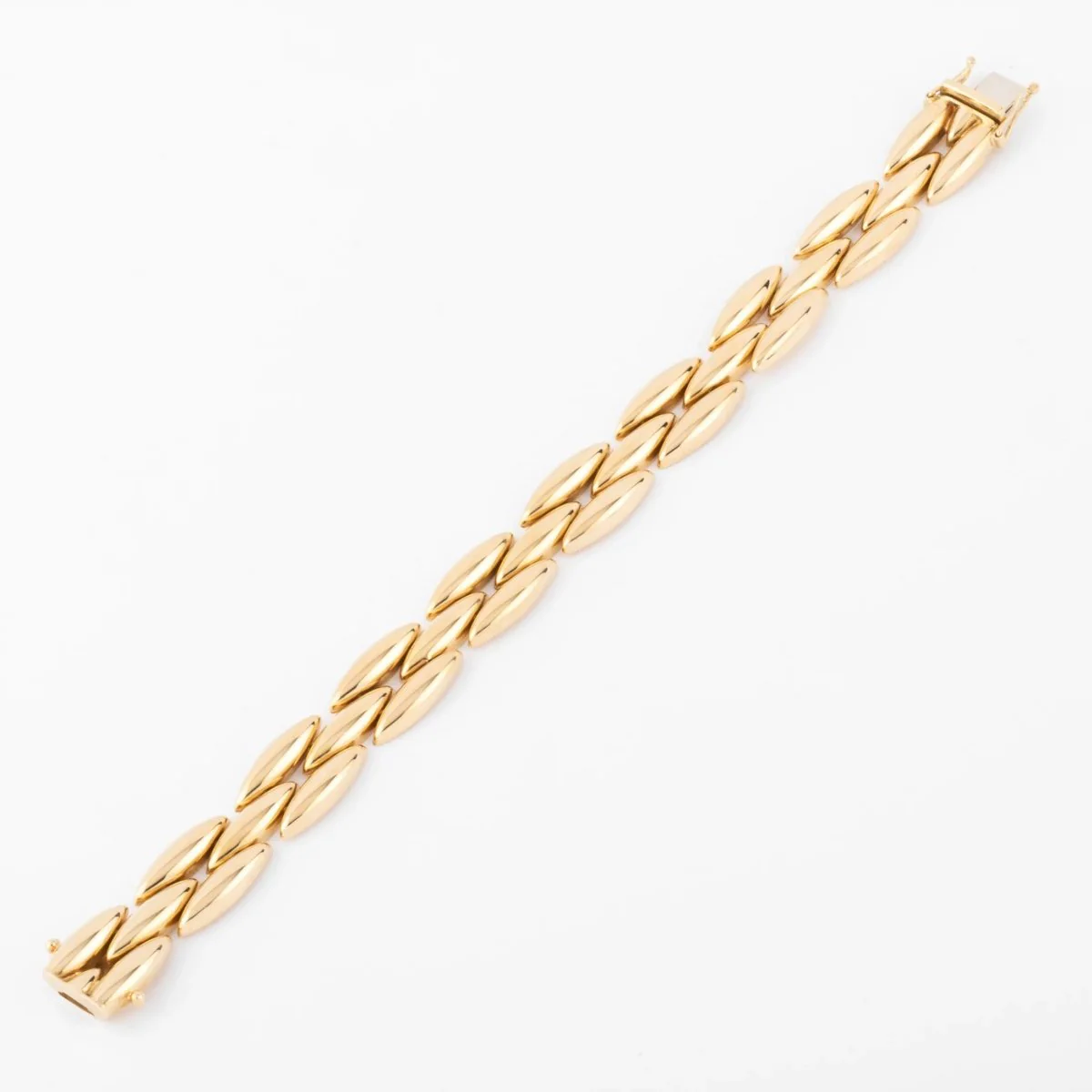Bracelet or jaune de la maison Cartier modèle Gentiane - Image 3