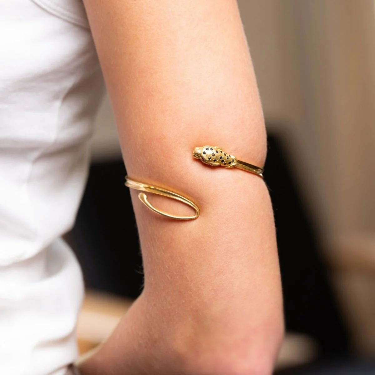 Bracelet "panthère" en or jaune - Image 2