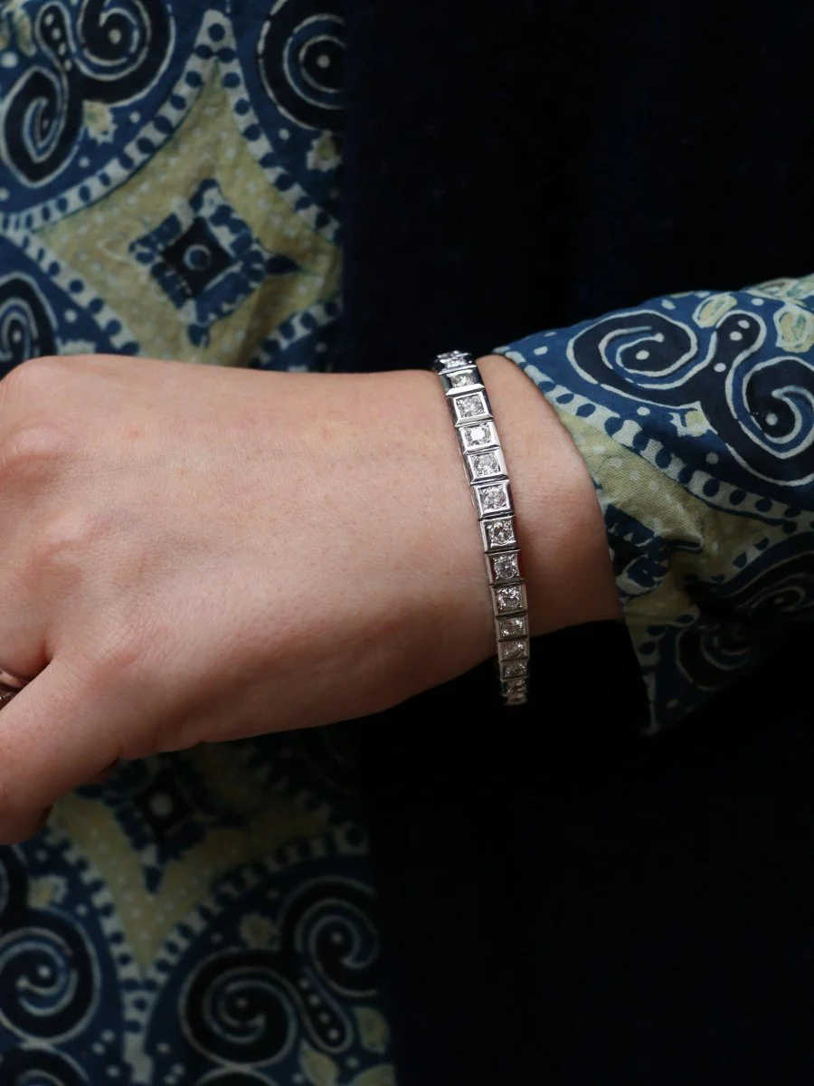 Bracelet rivière articulé en or, platine et diamants - Image 2