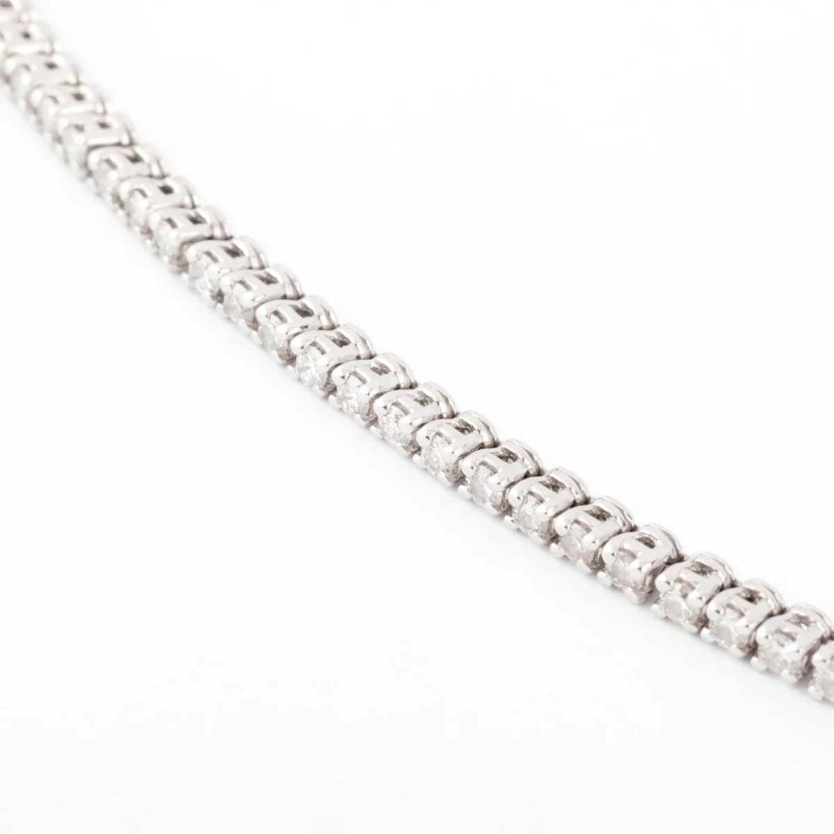 Bracelet rivière or gris en diamants - Image 3