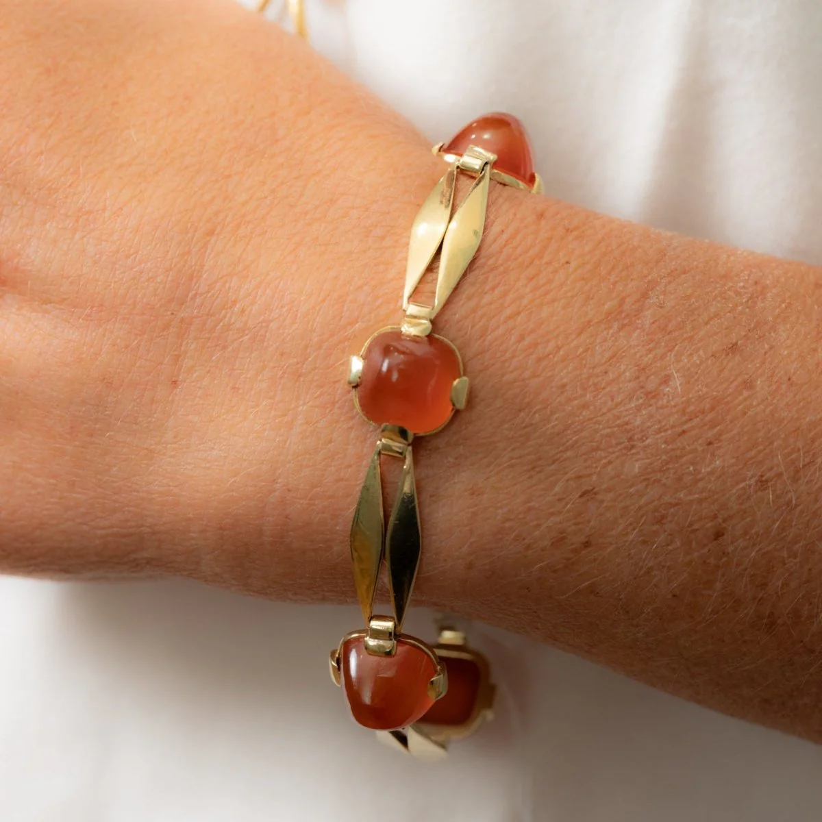 Bracelet Souple en or jaune et cornaline - Image 2