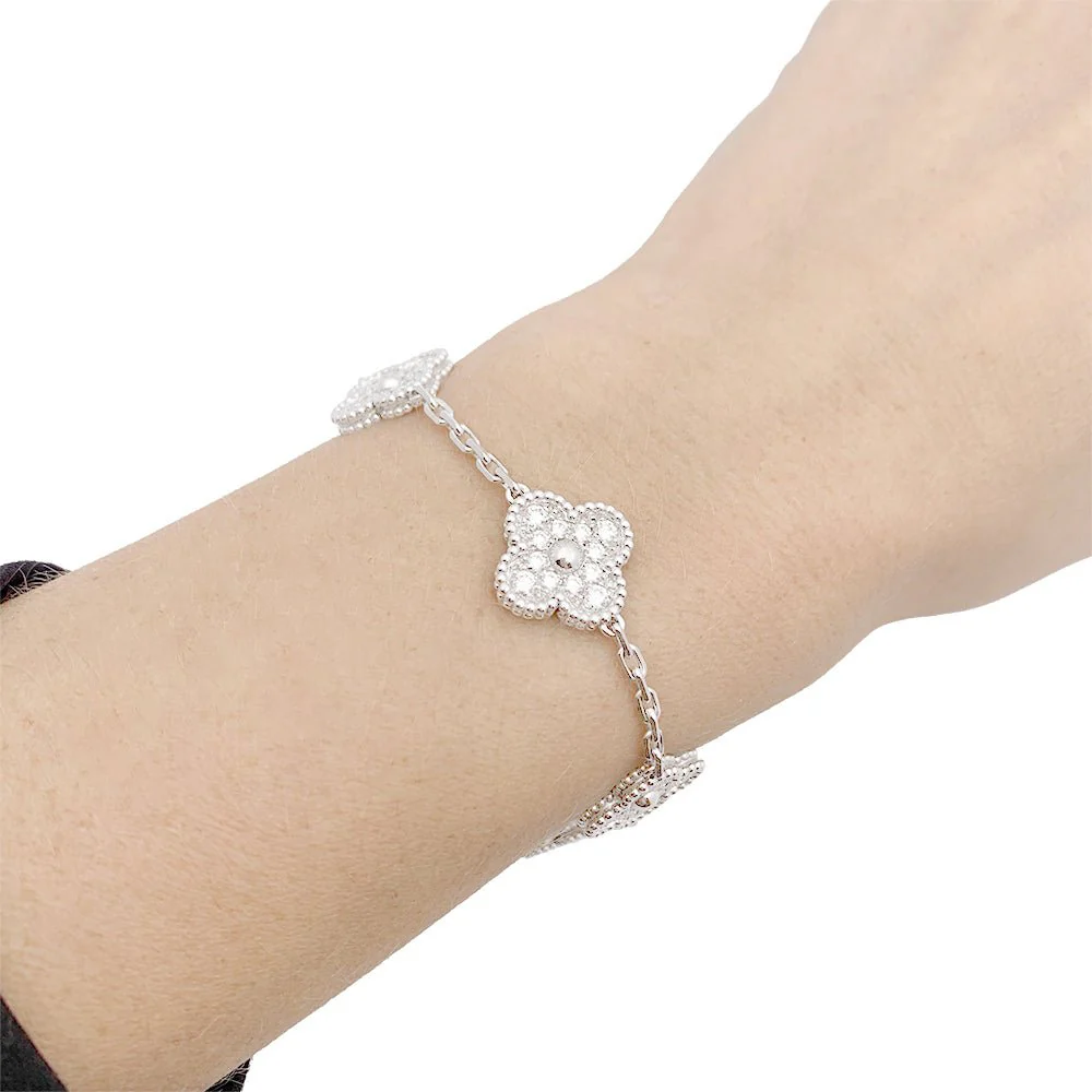 Bracelet VAN CLEEF & ARPELS "Vintage Alhambra" en or blanc et diamants - Image 2