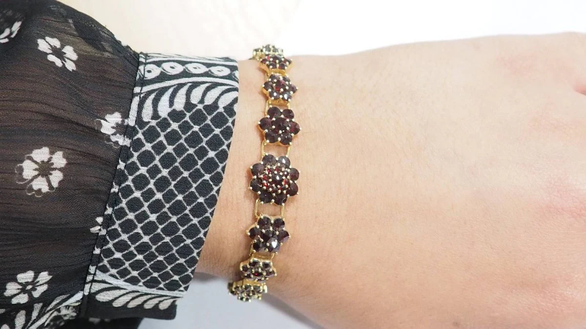 Bracelet vintage en or jaune et grenat - Image 8