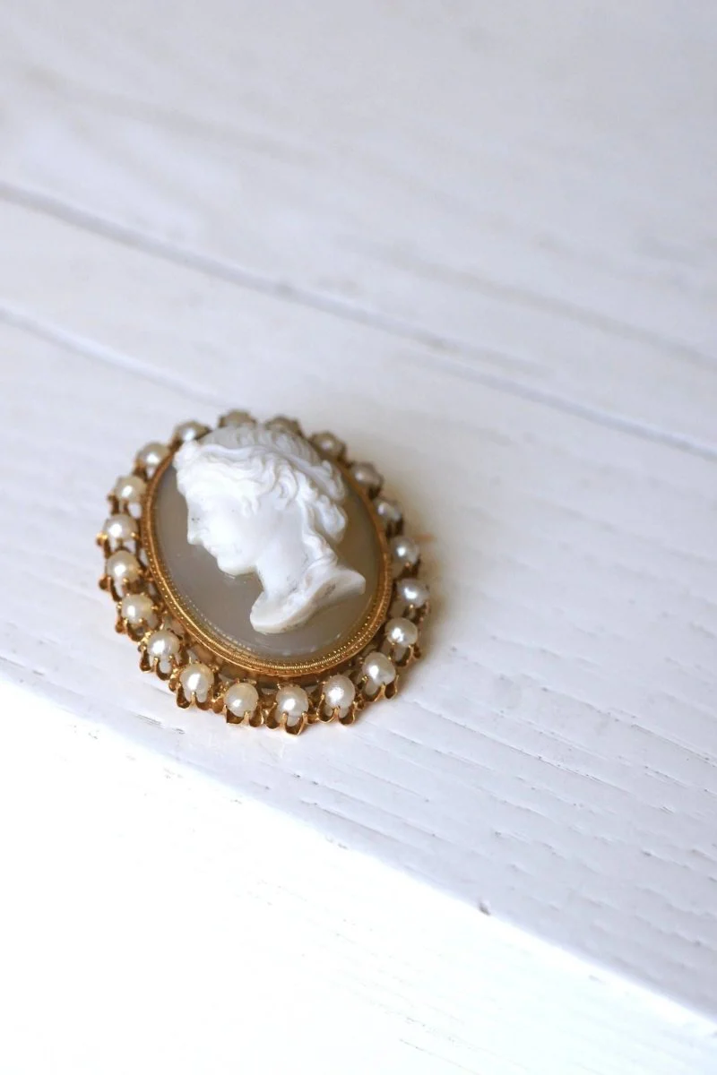Broche camée agate et perles fines - Image 10