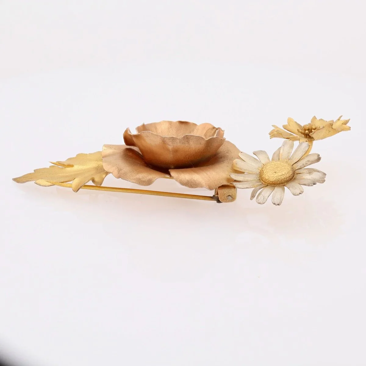 Broche GEORGES-RENÉ LECOMTE Fleurs sauvages en argent doré et rosé - Image 12