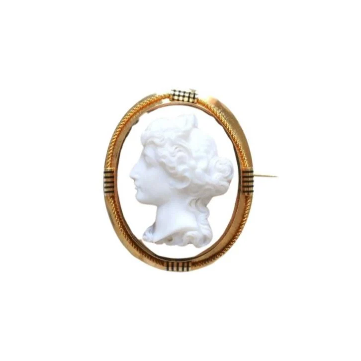 Broche ancienne en or jaune et camée agate