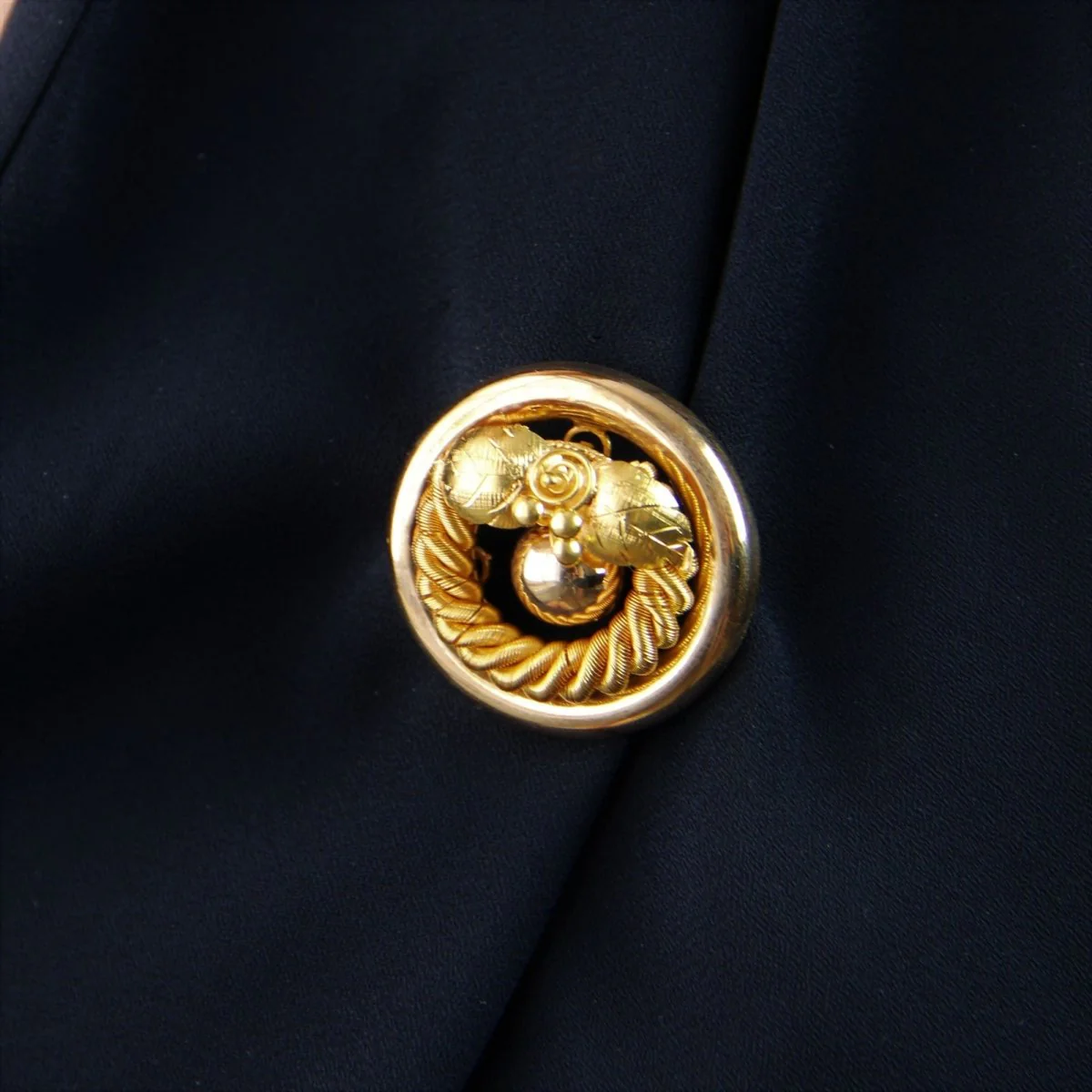 Broche Épingle en or jaune - Image 2