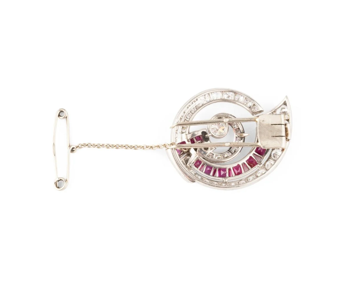 Broche Art déco Clip en or blanc, diamants et rubis - Image 4