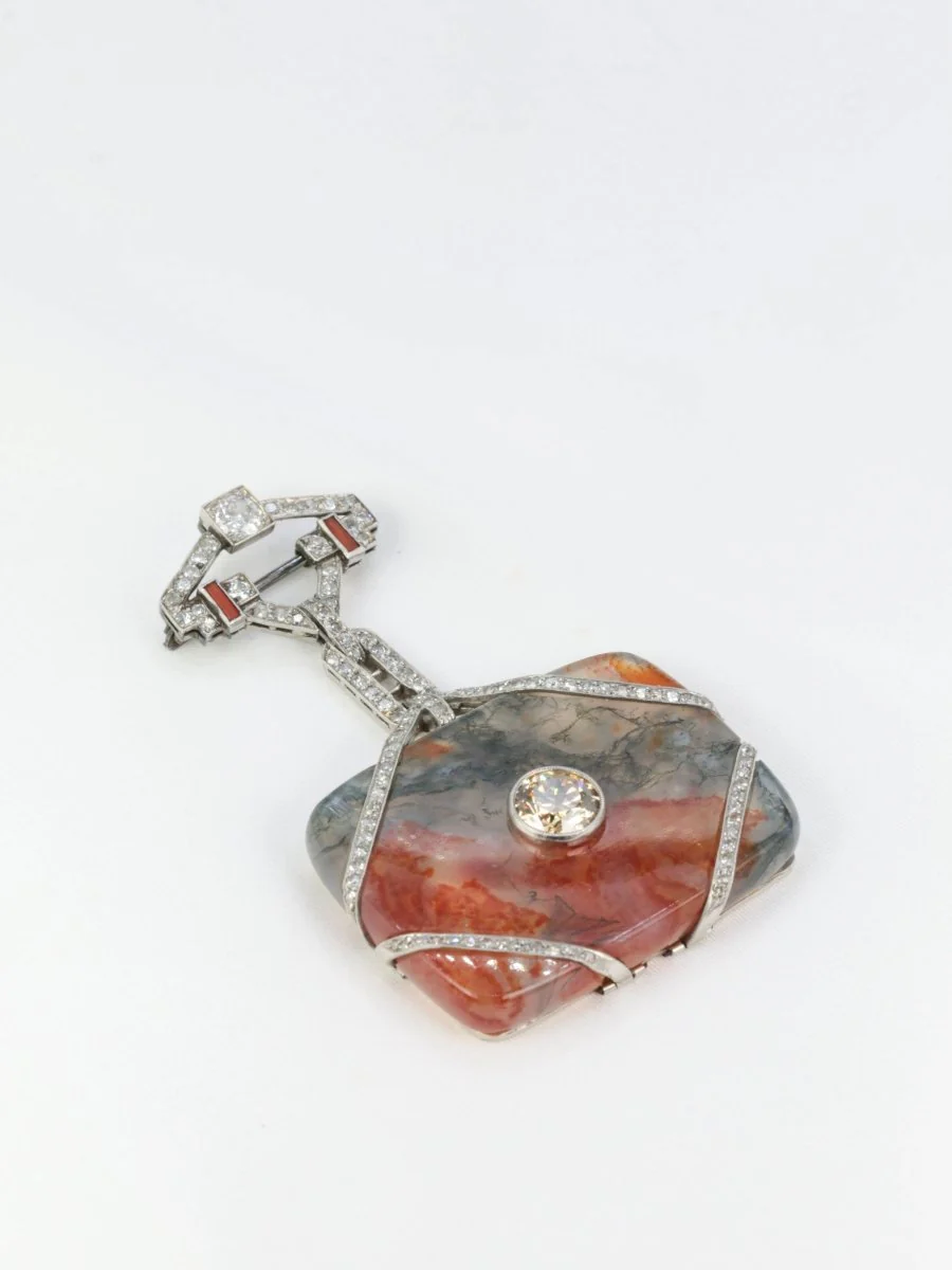 Broche Art-Déco en or, agate, corail et diamants - Image 3