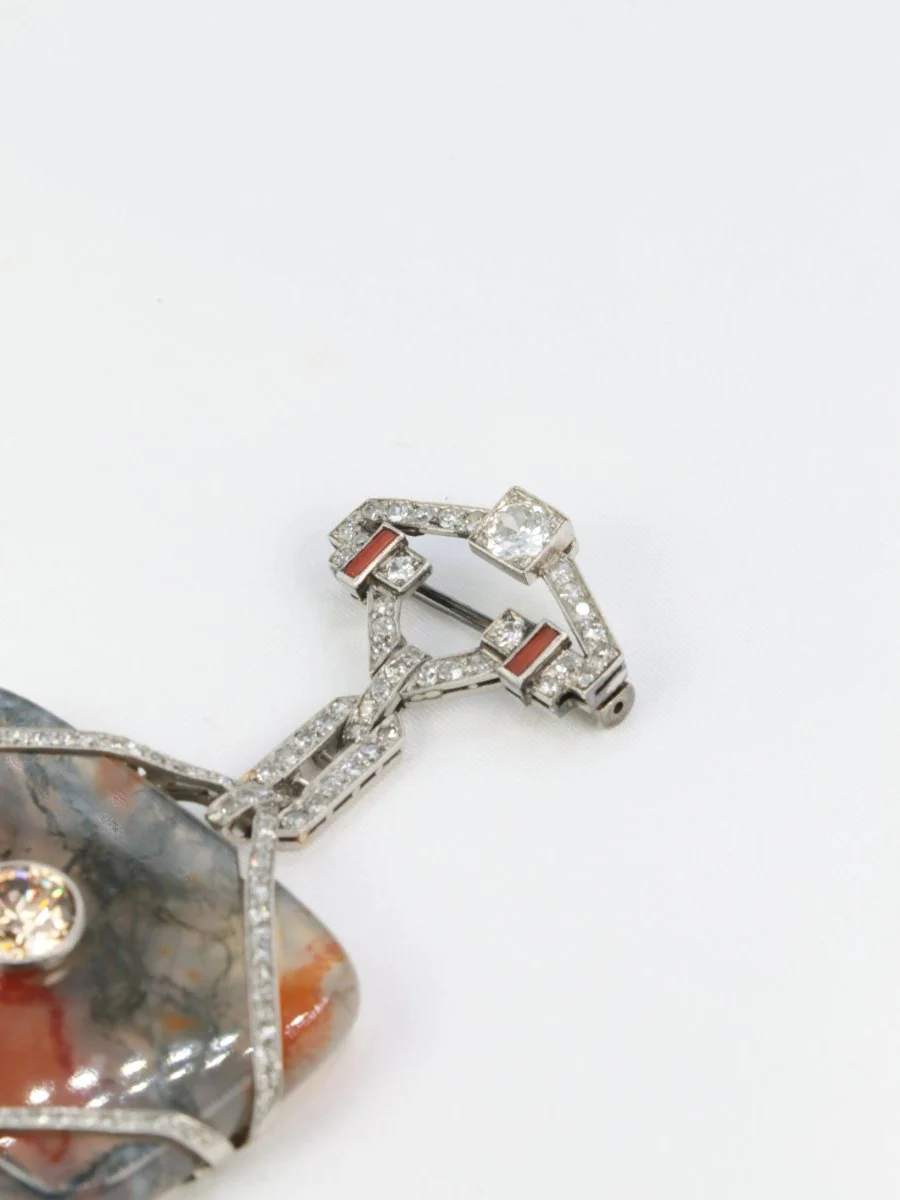 Broche Art-Déco en or, agate, corail et diamants - Image 8