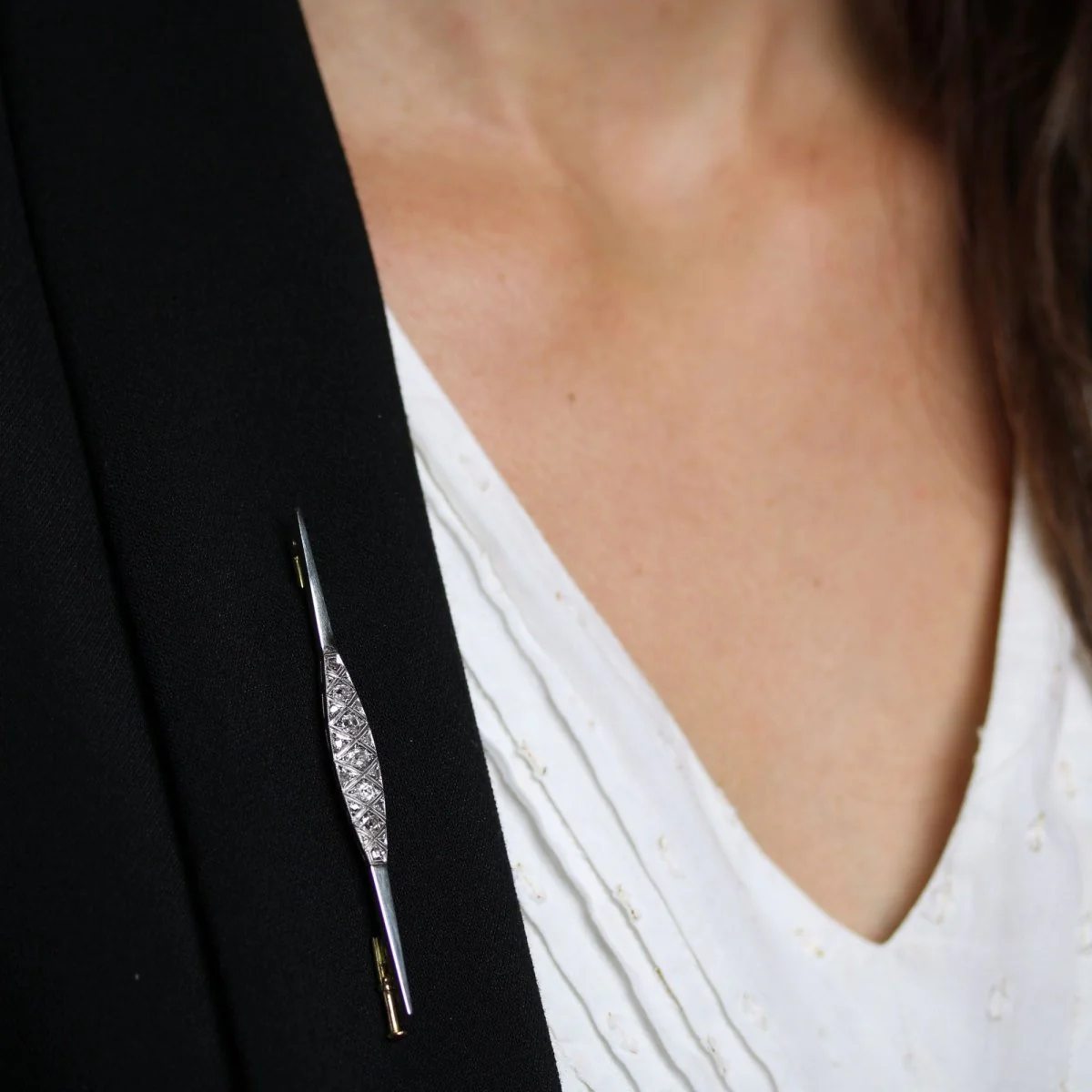 Broche Barrette en or jaune, platine et diamants - Image 2