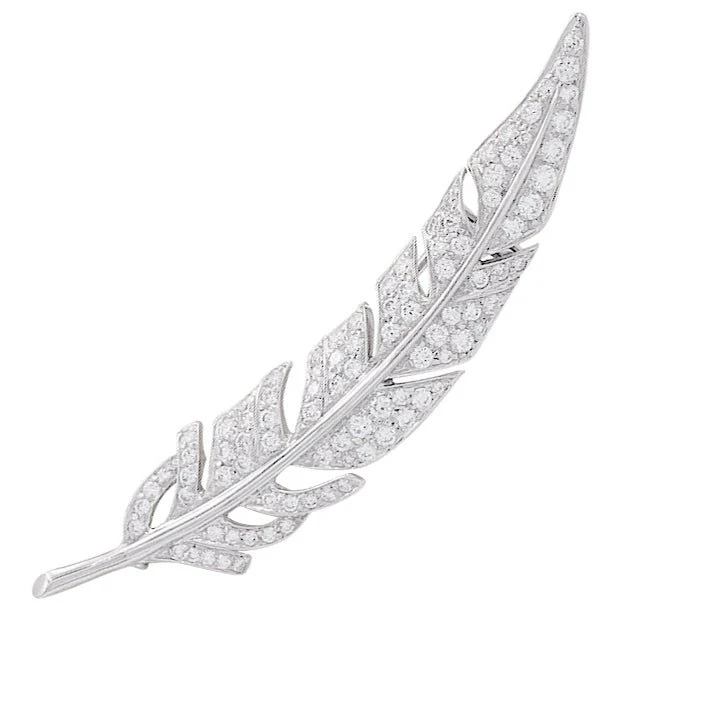 Broche CHAUMET "Plume" en or blanc et diamants