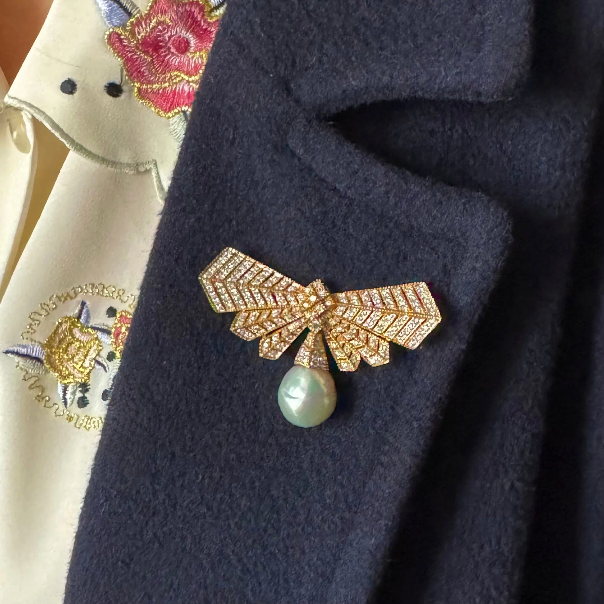 Broche Épingle en or jaune, perle et diamants - Image 2