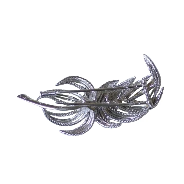 Broche Clip BOUCHERON en or blanc, platine, saphirs et diamants - Image 4