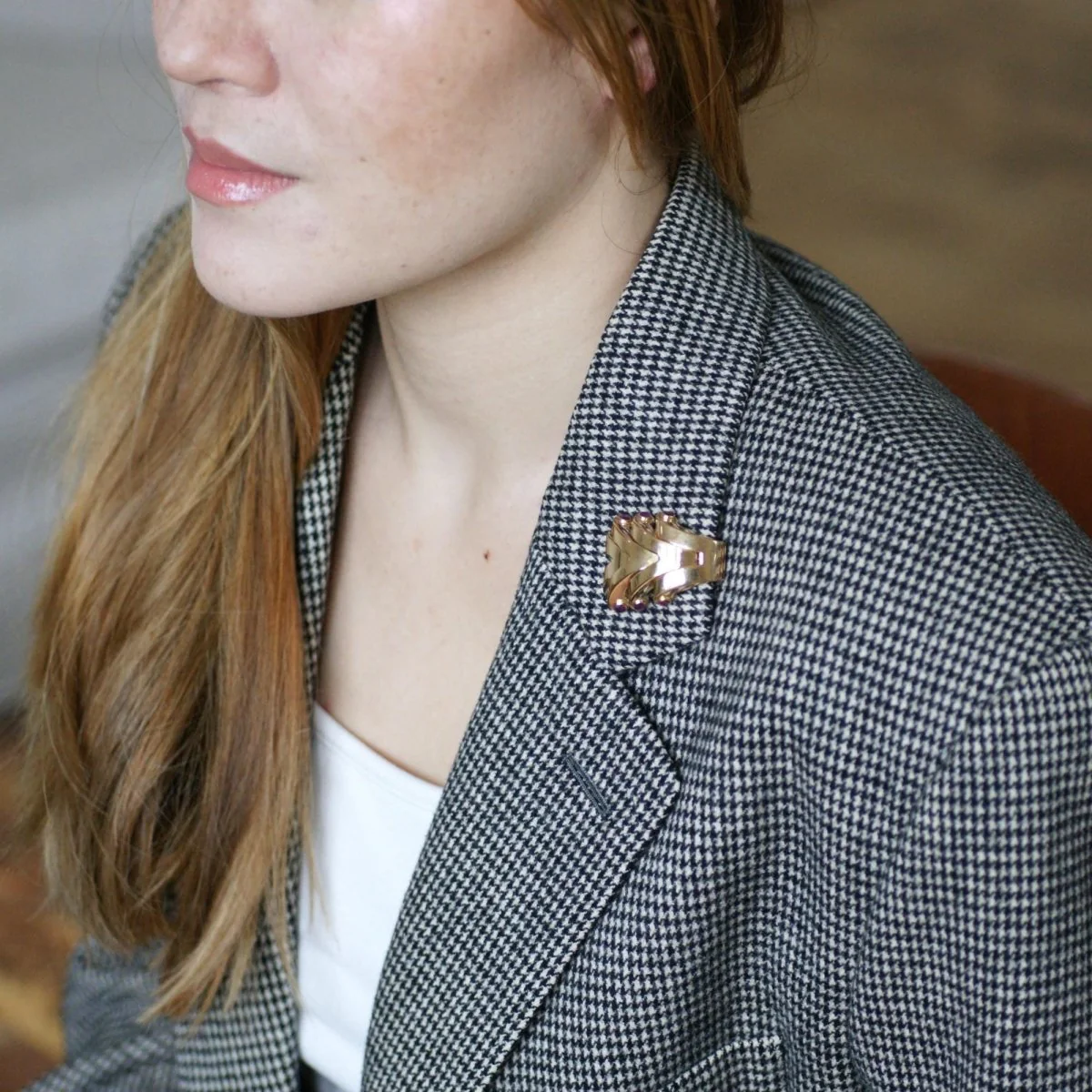 Broche BOUCHERON clip en or rose et rubis - Image 7