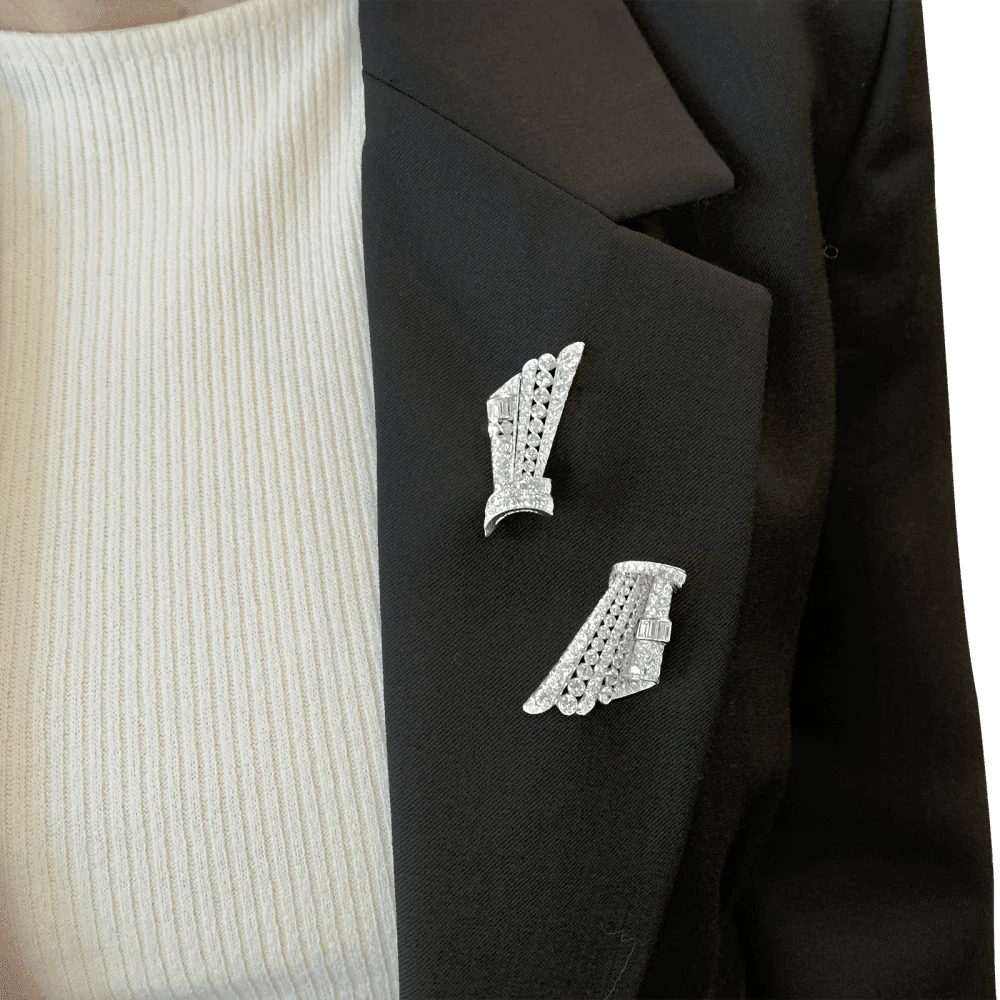Broche Double-Clip en or blanc, platine et diamants - Image 2