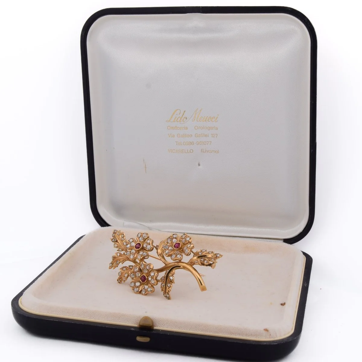 Broche Épingle en or jaune, rubis et diamants - Image 5