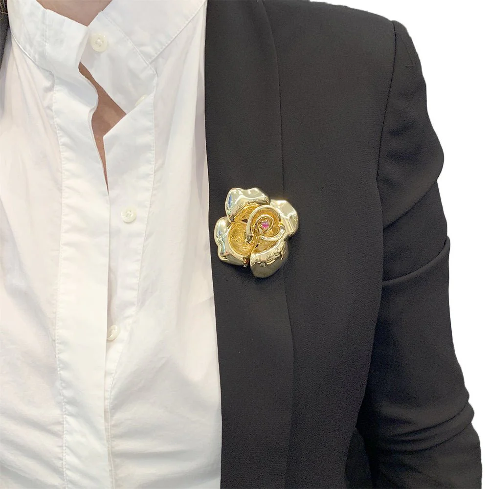 Broche FRED en or jaune et rubis - Image 6