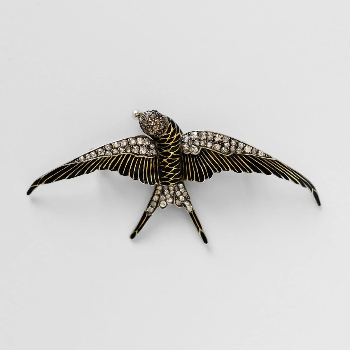 Broche "hirondelle" en or jaune et argent - Image 5