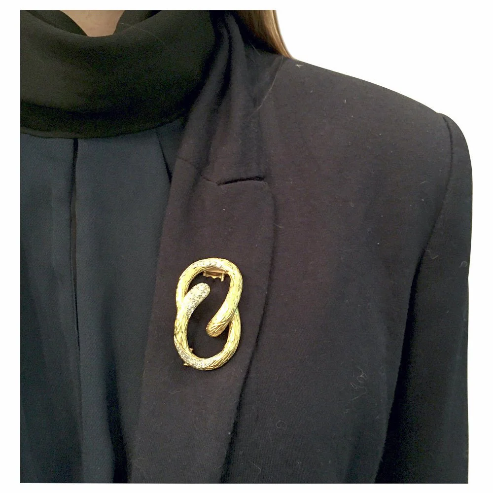 Broche MAUBOUSSIN "Boucle" en or jaune et platine, diamants - Image 4