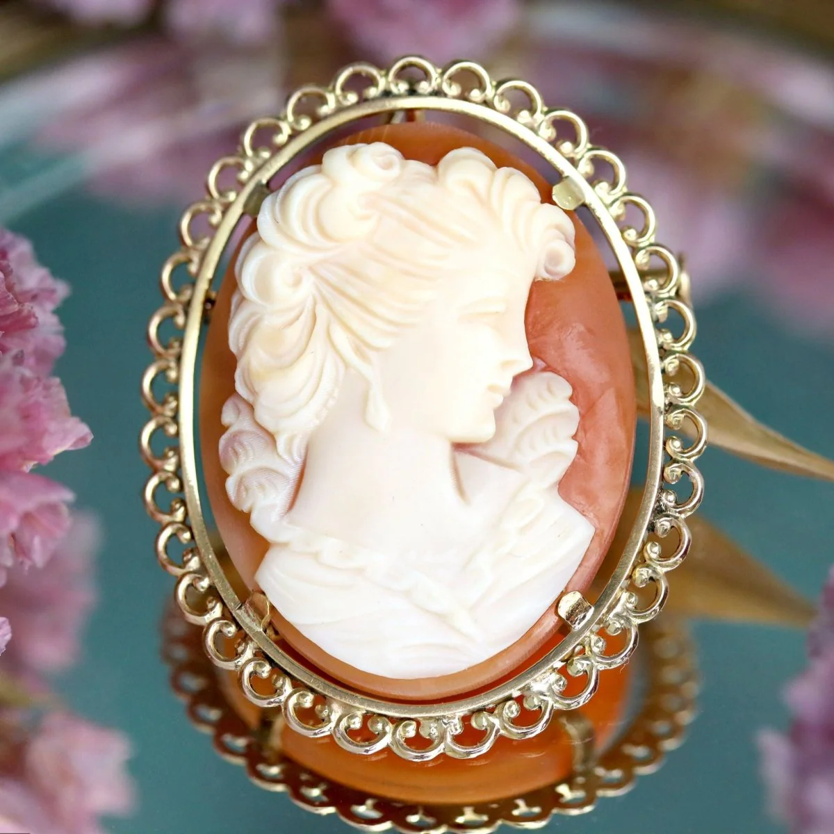 Broche pendentif camée en or jaune - Image 3