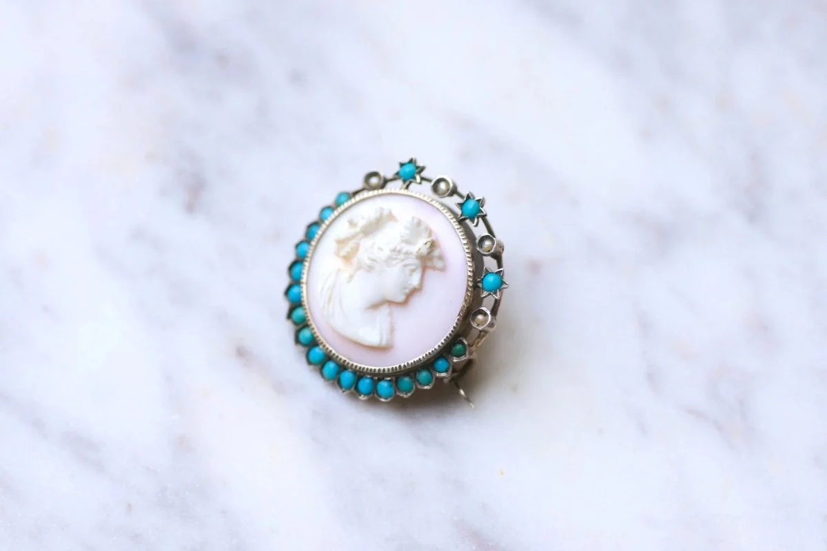 Broche ancienne Autrichienne camée coquille rose, turquoises, et perles sur argent - Image 5