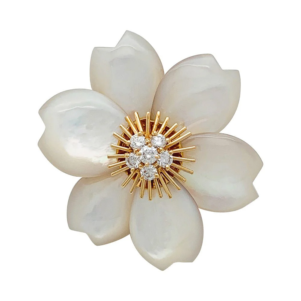 Broche Van Cleef & Arpels " Rose de Noël" en or jaune, diamants et nacre - Image 5