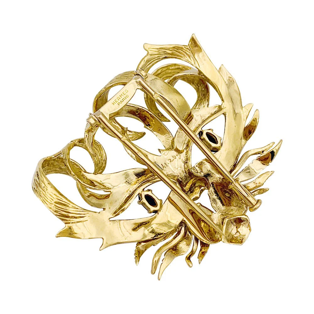 Broche HERMÈS "Mistigri" en or jaune et saphirs - Image 3
