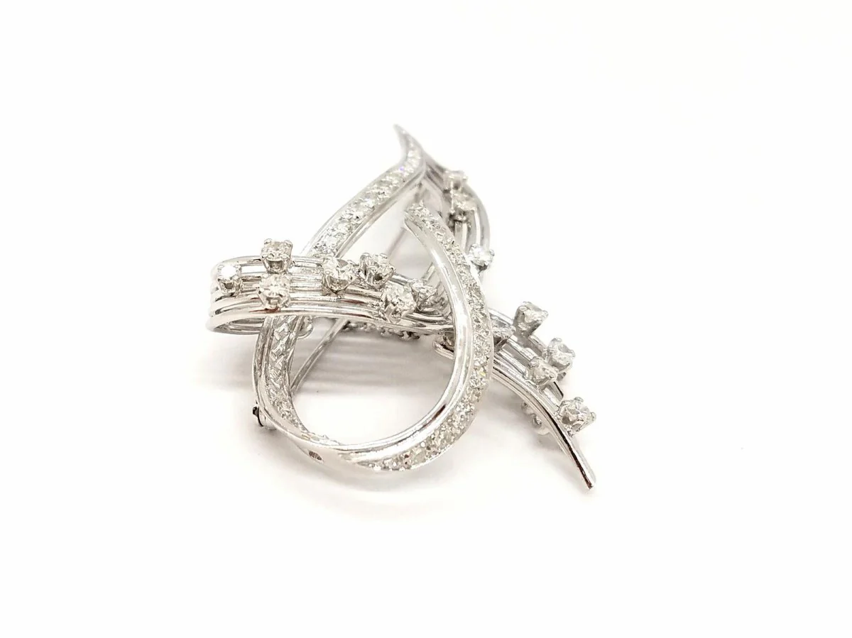 Broche en or blanc et diamants - Image 12