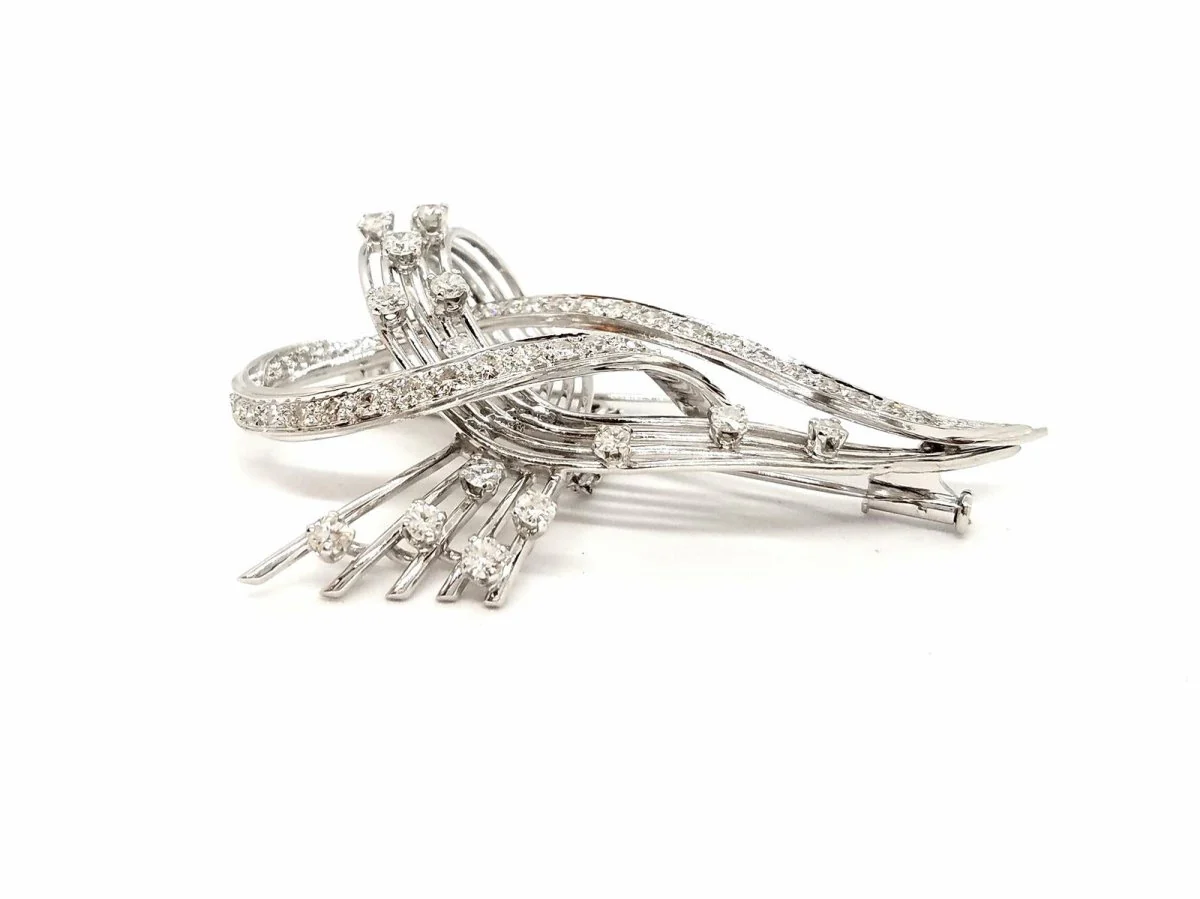 Broche en or blanc et diamants - Image 14