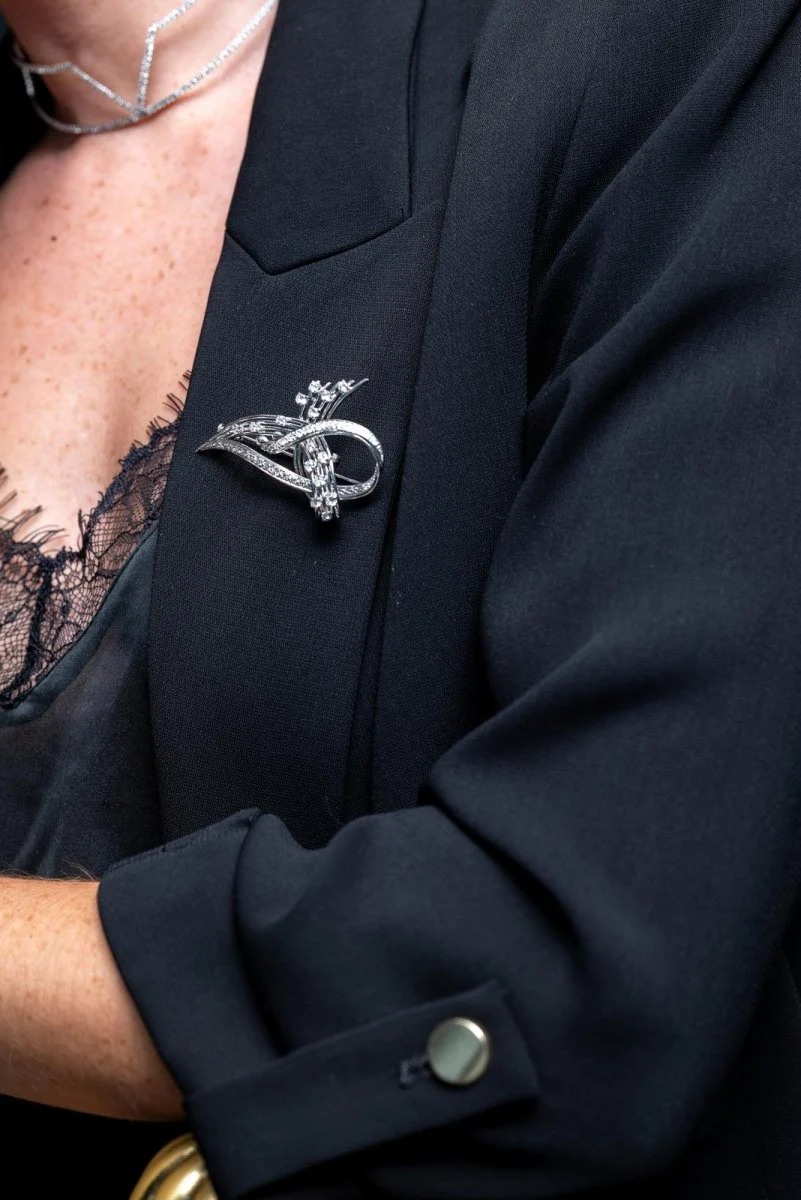 Broche en or blanc et diamants - Image 3