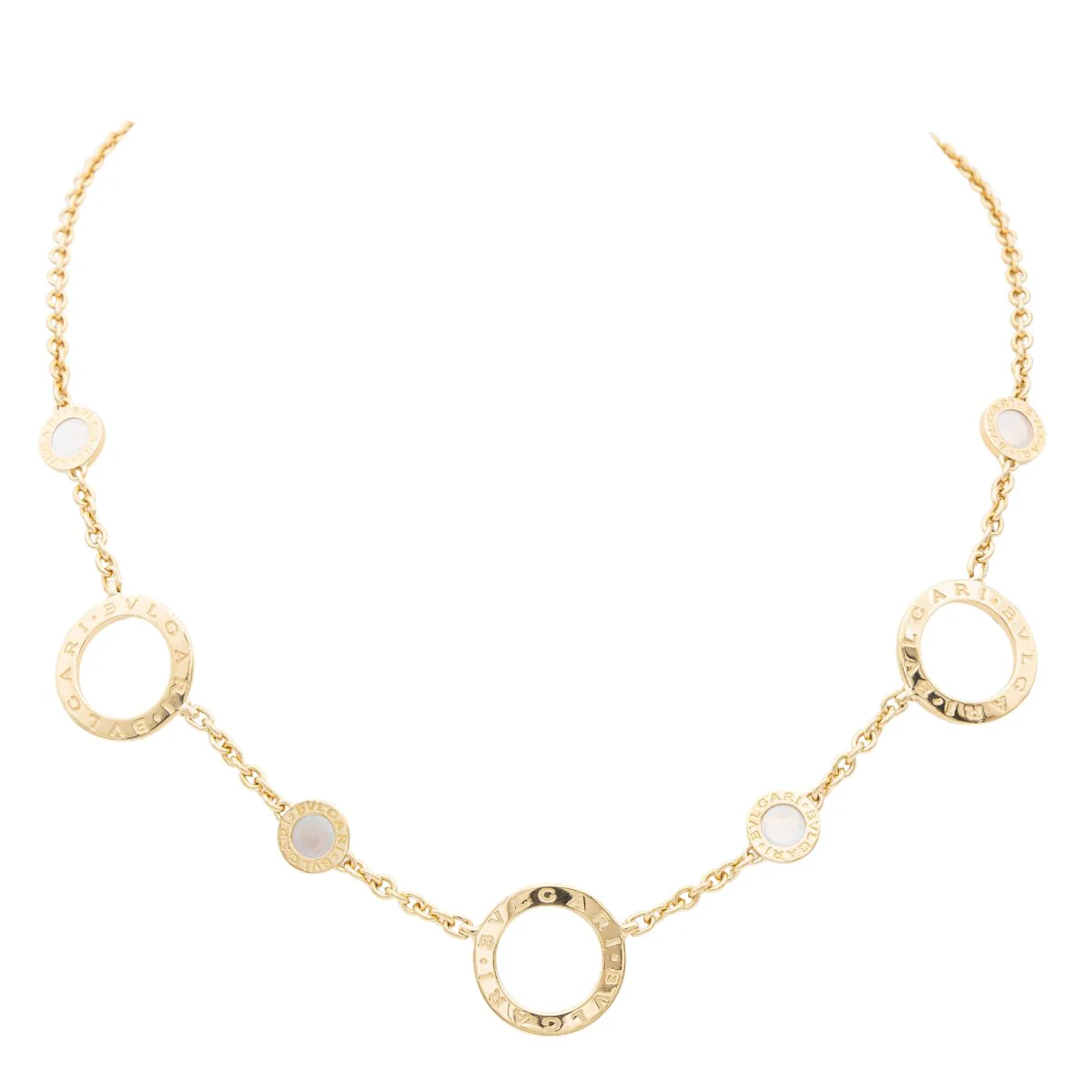 Collier BULGARI "Bulgari Bulgari" en or jaune et nacre