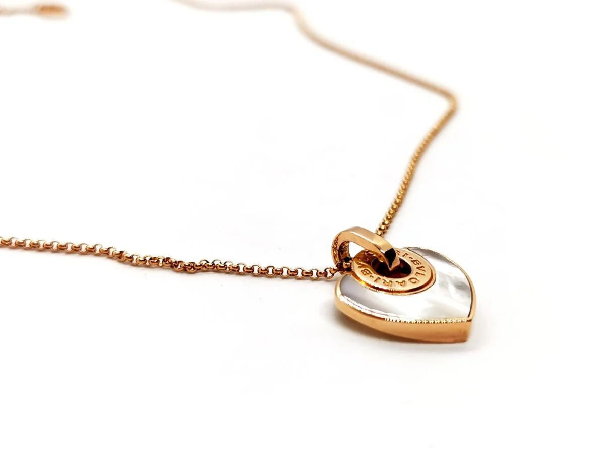 Collier BULGARI "Cuore" en or rose et nacre - Image 4