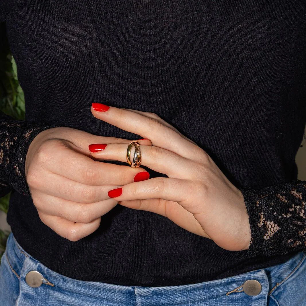 Bague Alliance CARTIER "Trinity" en or jaune, or blanc et or rose - Image 2