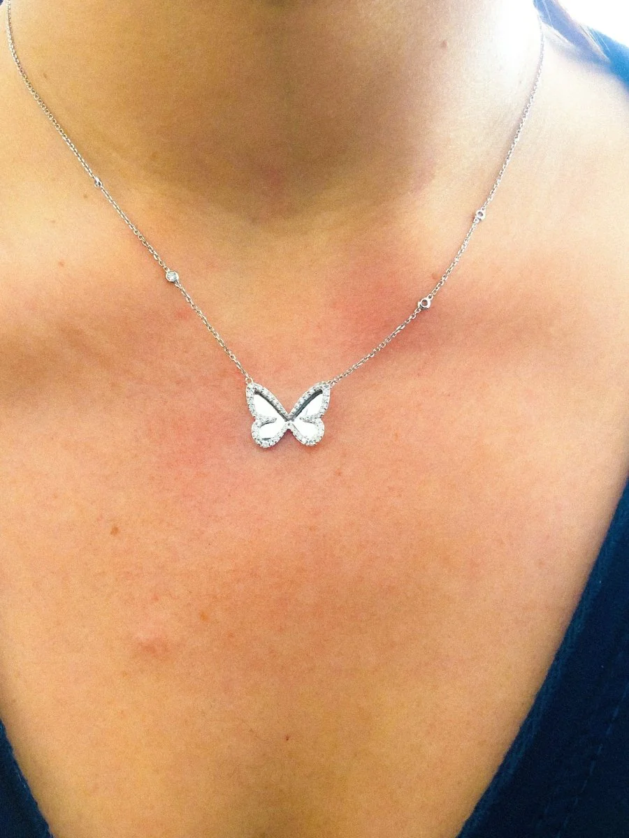 Pendentif en or gris diamants avec pendentif papillon - Image 2