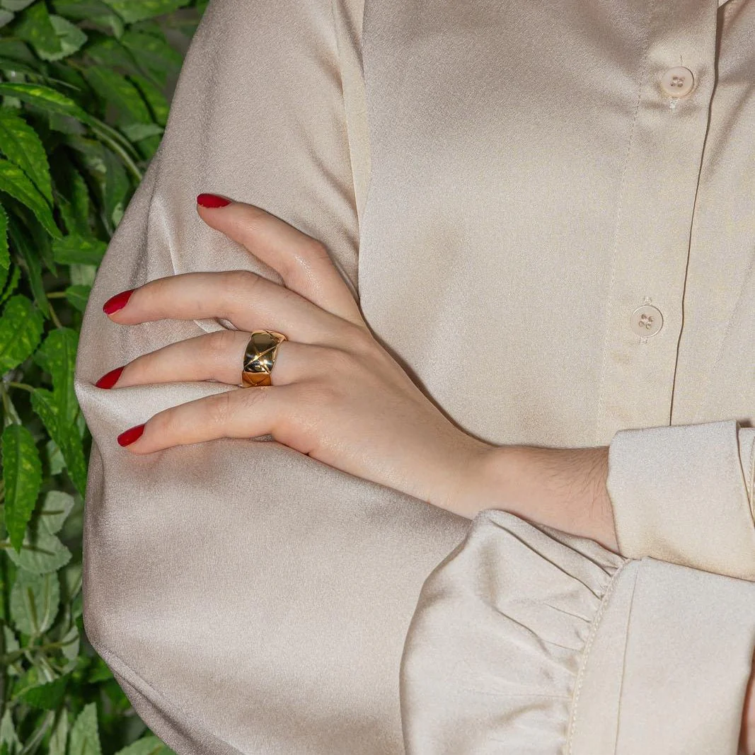 Bague Bandeau CHANEL "Coco Crush" en or jaune - Image 2